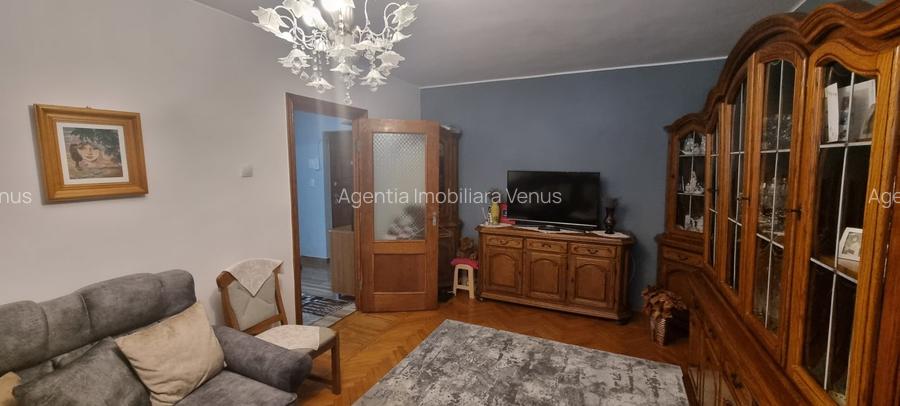 Apartament 3 camere zona centrala - 4
