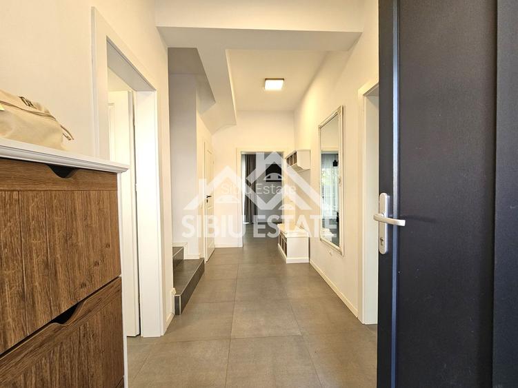 Casa de inchiriat 4 camere, 2 bai - 2