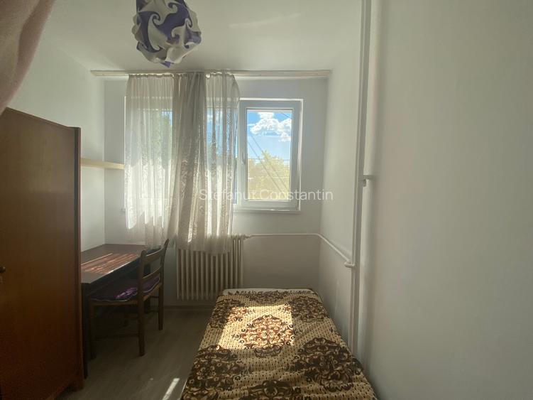 Închiriez apartament cu 3 camere în zona Complexului Studentesc - 3