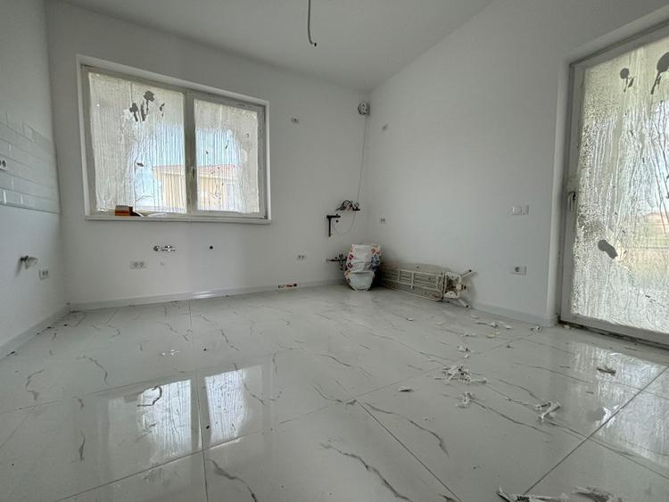 Duplex 4 camere, 110 mp utili, 335 mp teren, toate utilitatile -Giroc