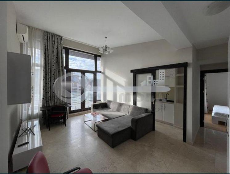 Penthouse de închiriat | 3 camere | Terasă impresionantă de 59 mp