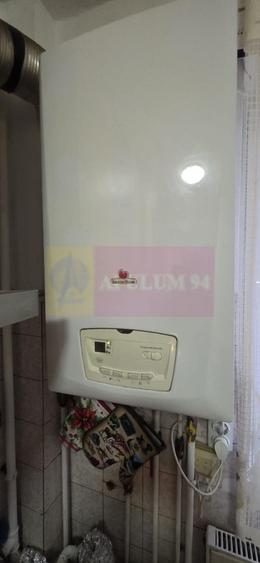 Apartament cu 3 camere de vanzare in Campina