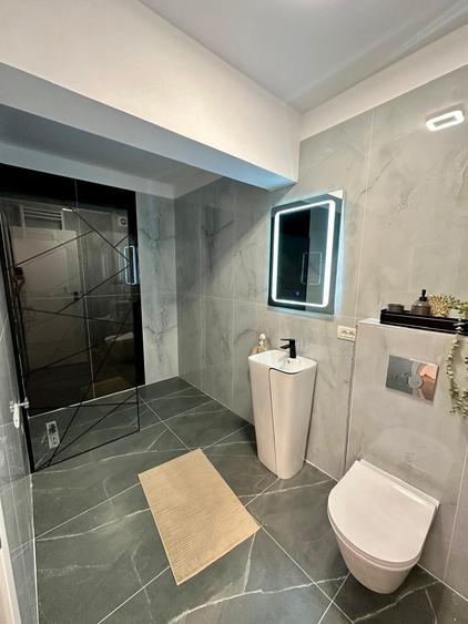 Apartament cu 2 camere, Metrou Aparatorii Patriei, 65mp