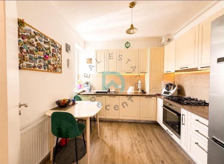 Apartament 3 camere, mobilat, utilat, parcare, Tractorul, Brasov