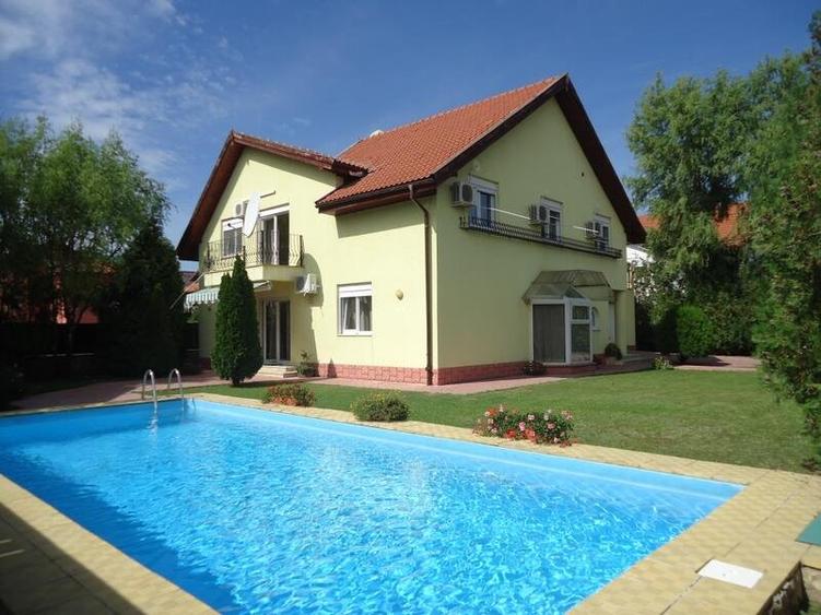 Amazing fully renovated villa with pool in a safe compound from Iancu Nicolae