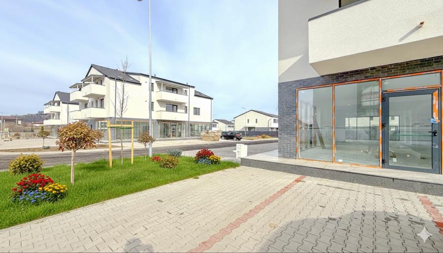 Spatiu comercial,8 locuri de parcare incluse, 156 mp, Sanpetru-Roka Village