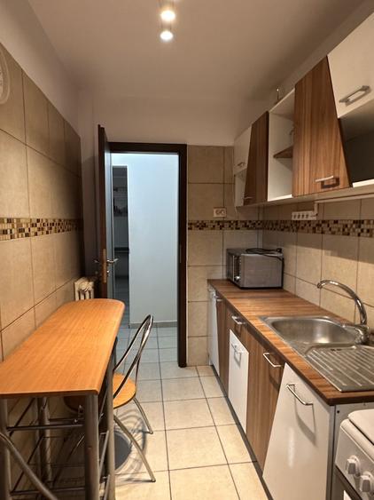 Apartament 2 camere strada Stirbei Voda nr 2 - Sala Palatului