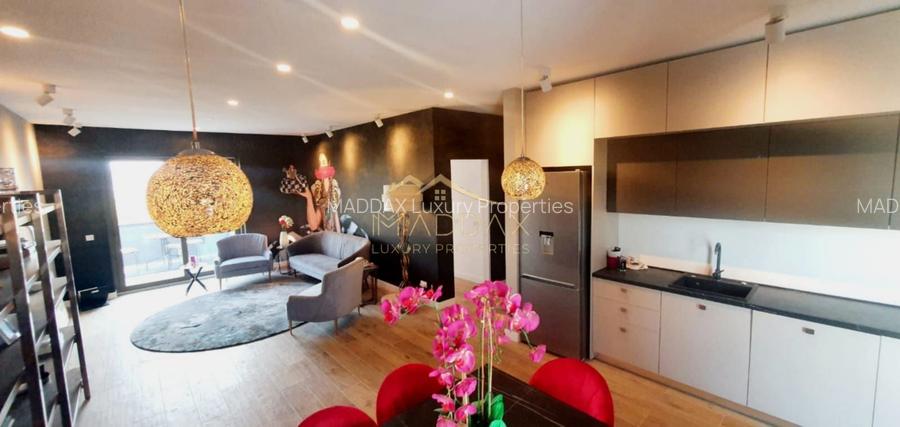 Penthouse cu 3 camere/ 107 mp utili / terasa 143 mp/ Stefan cel Mare