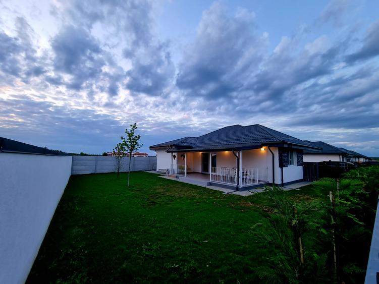 Casa Visurilor Tale în Astoria Estate One - Liniște, Confort și Natură la Ușa Ta