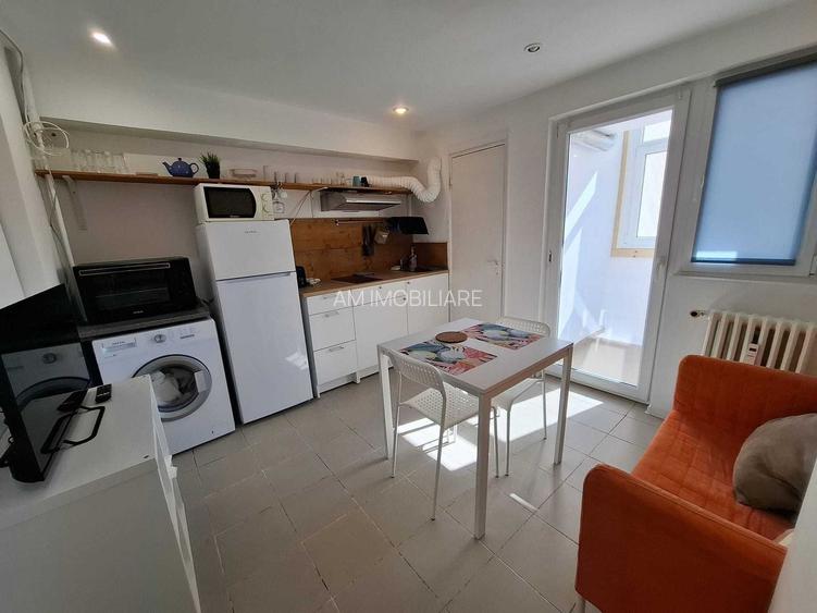 STUDIO- OBOR, BLOC REABILITAT, DORMITOR SEPARAT, MODERN - 5