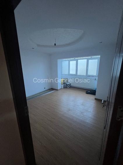 Apartament de vânzare  - 3
