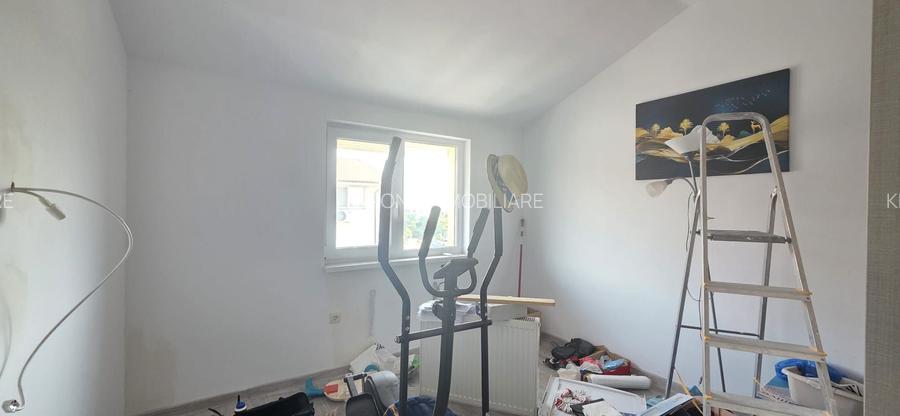 KM 5 APARTAMENT 2 CAMERE DECOMANDATE LA MANSARDA 48 MP. PRET 55.900 EU - 3