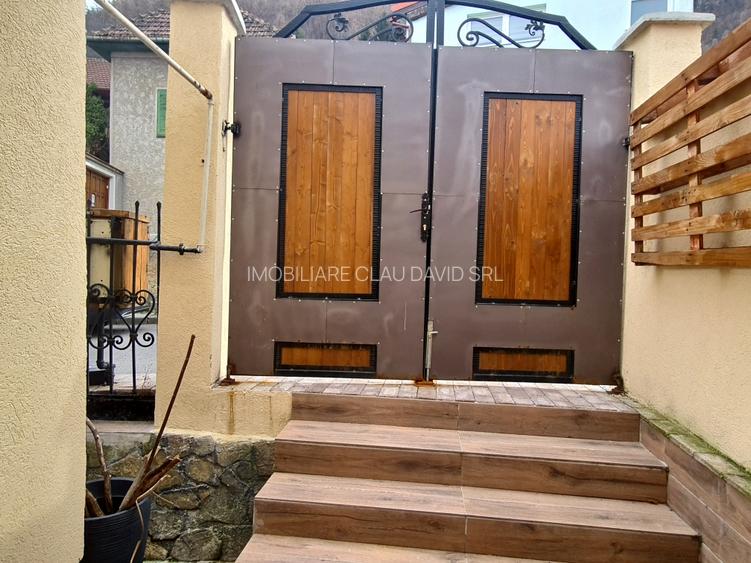 CASA INDIVIDUALA CENTRU ISTORIC CU PRIVELISTE-FARA CURTE-130MP= 1515 EURO/MP - 4
