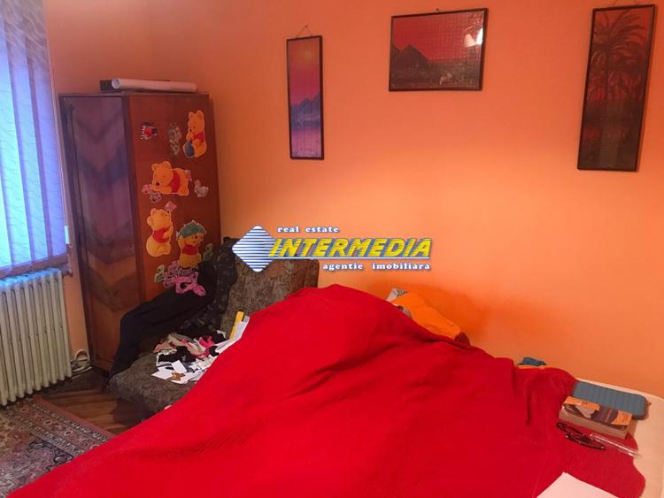 Vanzare apartament 4 camere deco bai 2 balcoane CETATE Closca bloc proprietate