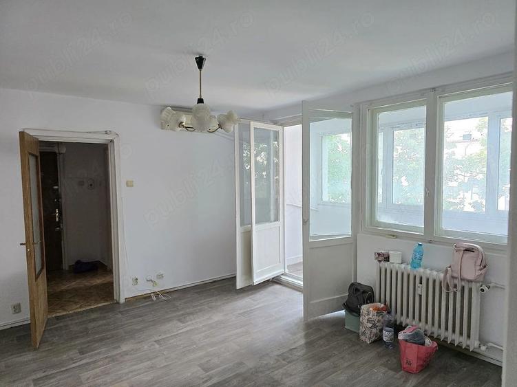APARTAMENT 3 CAMERE & 2 BALCOANE BLOC REABILITAT TERMIC GORJULUI