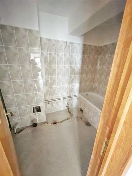 Apartament 3 camere decomandate, 92 mp – Zona Central | Etaj 1 - 6