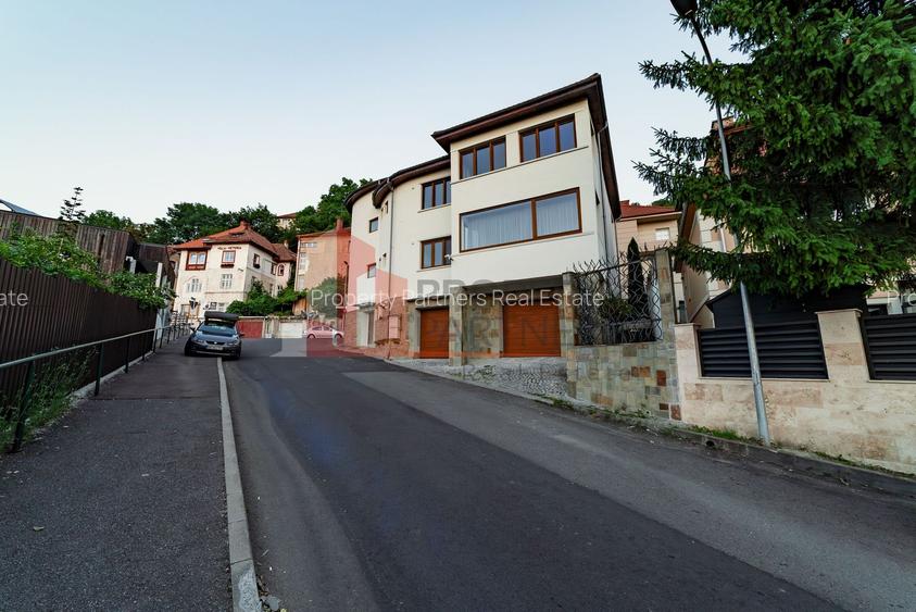 Vilă cu vedere panoramică – Central Brașov - 23