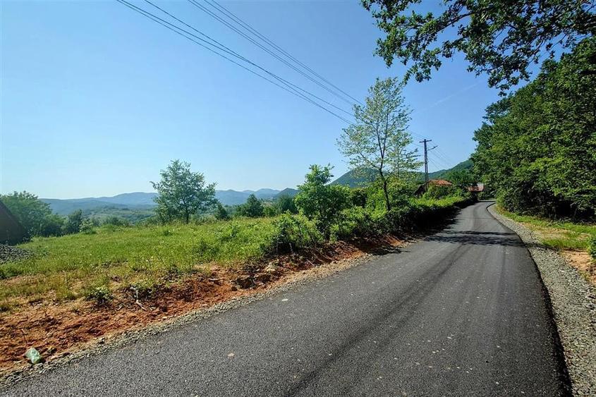 Teren intravilan de vanzare in Luncoiu de Jos, sat Luncoiu de Sus, 3000 mp