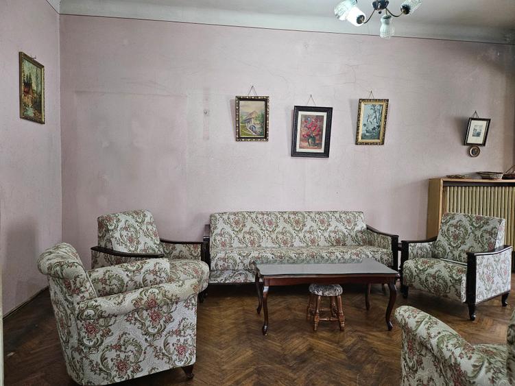 Parter si demisol in vila - Stirbei Voda