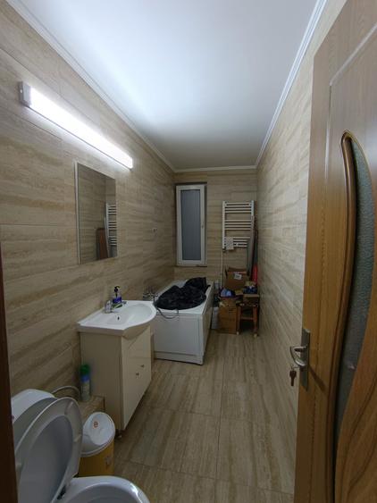 Vanzare Garsoniera - in zona Teiul Doamnei - INVESTITIE !!!