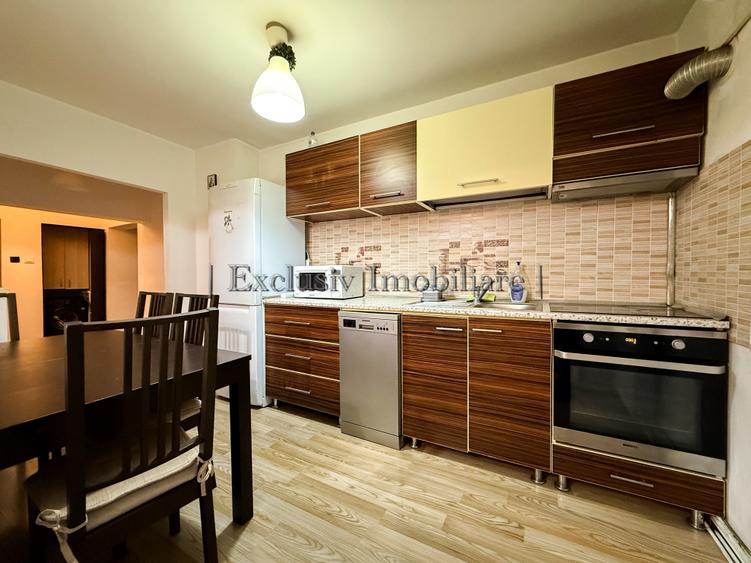 Apartament 3 camere - 2 bai - 2 balcoane | Parcare privata |