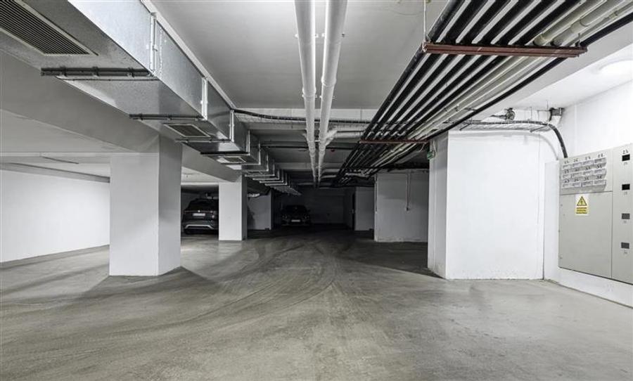 Vanzare Apartament 3 Camere Victoriei Bloc Nou Cu Parcare Inclusa