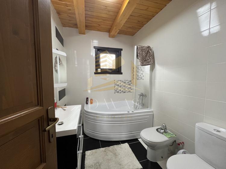 Casa rustică deosebită | Confort si liniste