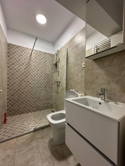Apartament 2 camere, decomandat, loc de parcare subteran, Metrou Mihai Bravu !!!