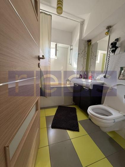 VANZARE 3 CAMERE DECOMANDAT