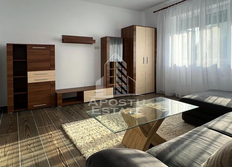 Apartament 2 camere, semidecomandat zona Micalaca