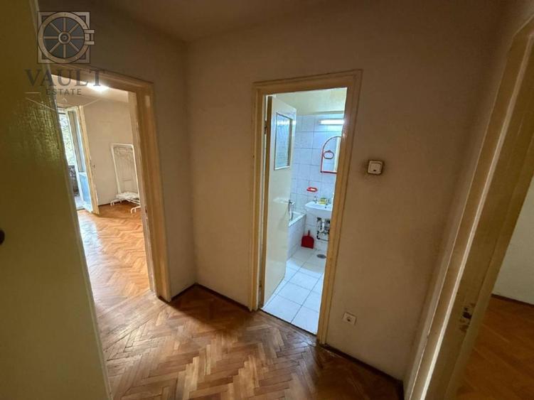 Apartament 4 camere -5 minute de mers pana la metrou Costin Giorgian