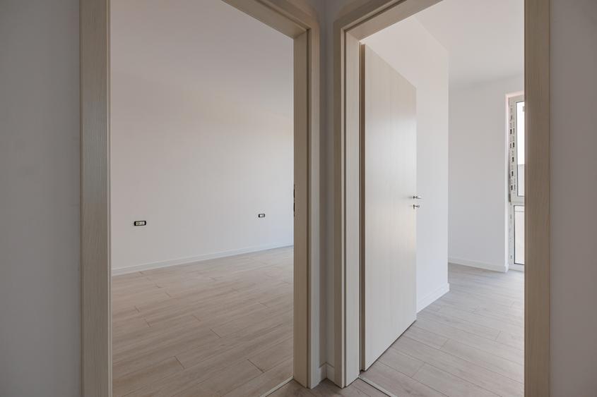 Apartament 3 camere, 2 bai, terasa 14 mp, ansamblu nou | Comision 0