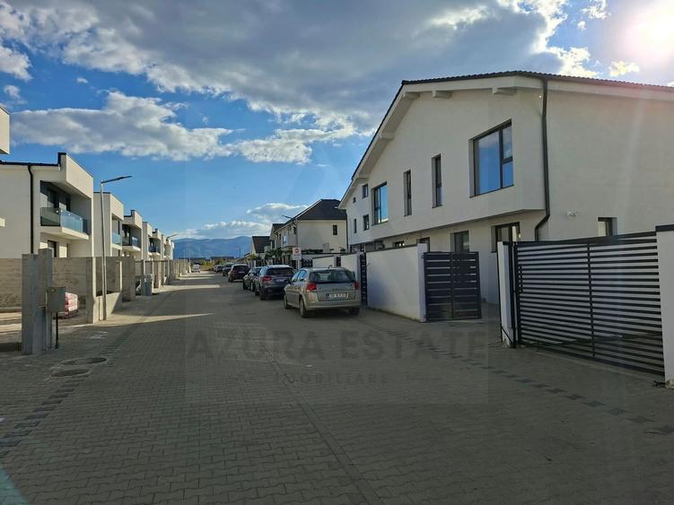 Casa moderna 4 camere 2 bai 2 balcoane si teren 140 mp in Arhitectilor