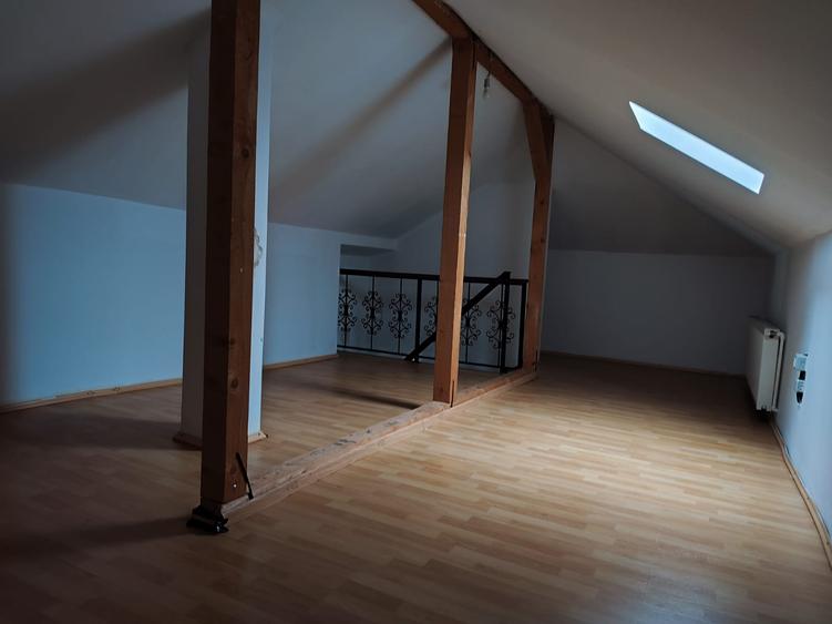 FARA COMISIOANE casa cu 5 camere 2 bai P+M doar sa va mutati merita vazuta