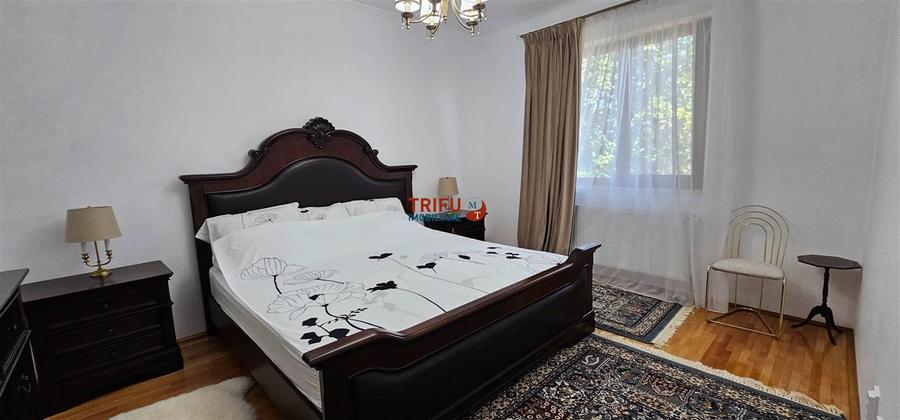 Casa de vanzare cu 1698mp teren 4 camere si pivnita