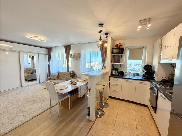 Studio mobilat si utilat | Top City - Coresi | Parcare + Boxa