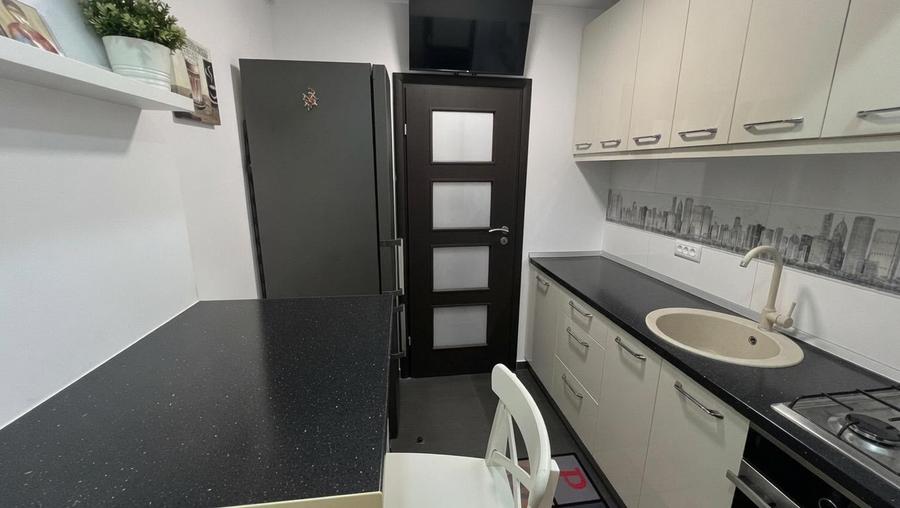 Vanzare Apartament 2 camere  zona Pallady , 1 Decembrie - Metrou
