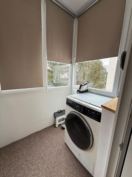 Apartament 3 camere, balcon, parcare și boxă, zona Minerva