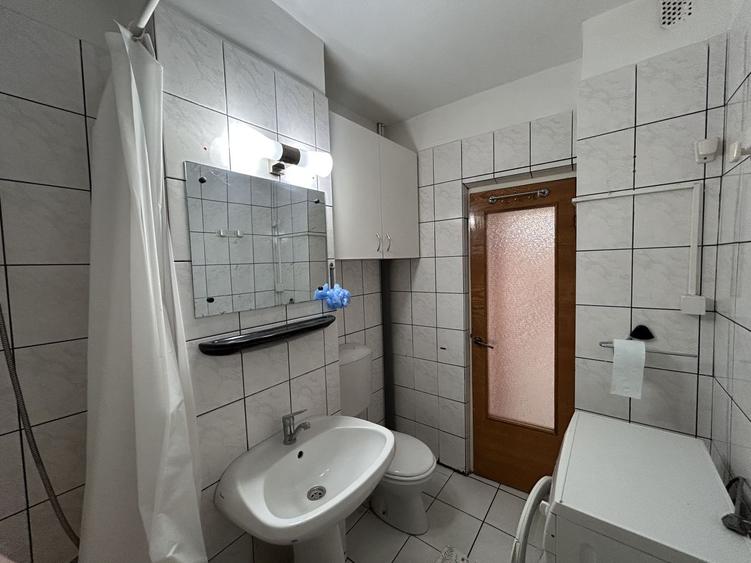 Apartament 2 camere Intim de inchiriat
