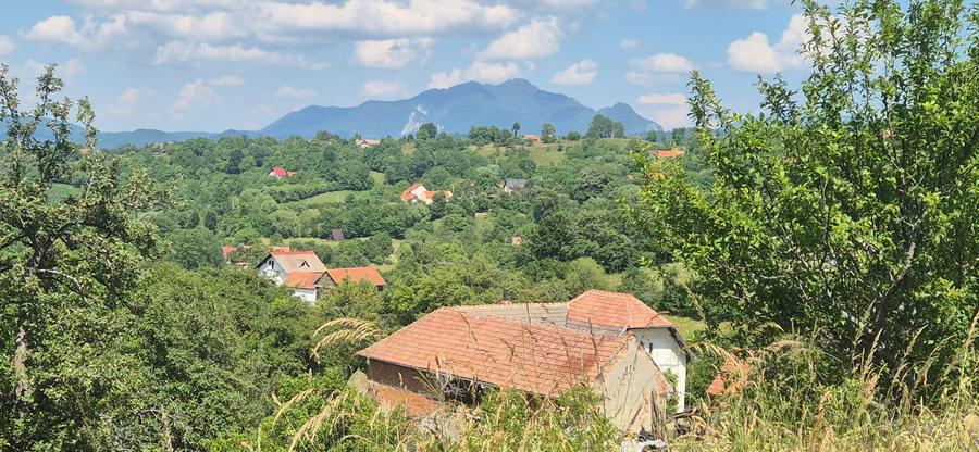 Teren intravilan Sohodol, priveliste catre Bucegi, Piatra Craiului,Magura Codlei