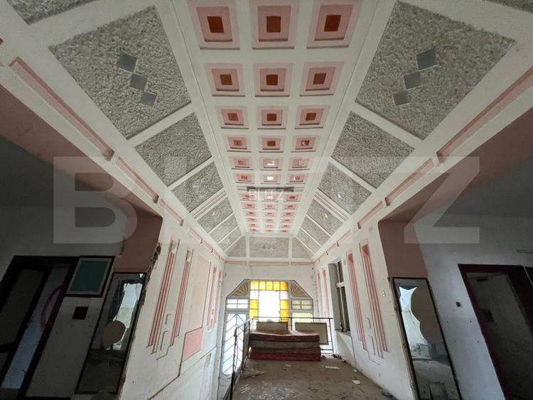 Hotel cu 44 camere, renovabil, poziționat ultracentral – oportunitate - 5