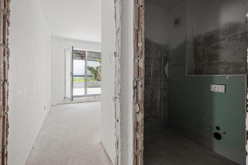 VANZARE APARTAMENT 4 CAMERE UNIRII-CASA POPORULUI