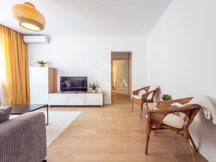 Apartament modern 3 camere de închiriat – Zona Ultracentrală-parcare