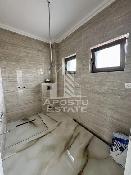 Casa individuala cu 5 camere, finisaje premium, disponibila imediat.
