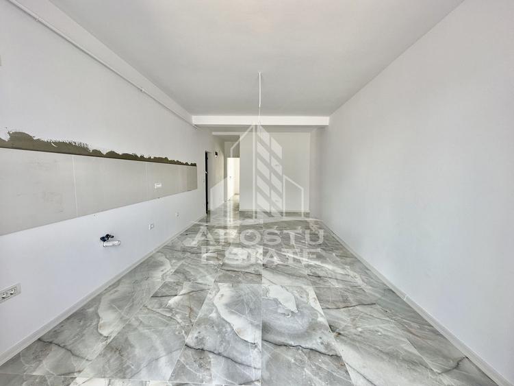 Apartament cu 2 camere, 2 balcoane, etaj 1, zona Planetelor
