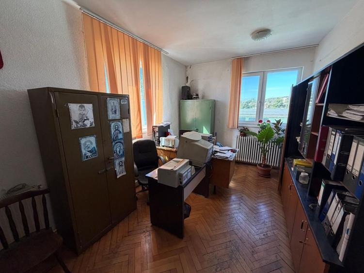 Spatiu de birouri I Bulevardul Muncii I Finisat I 55 mp
