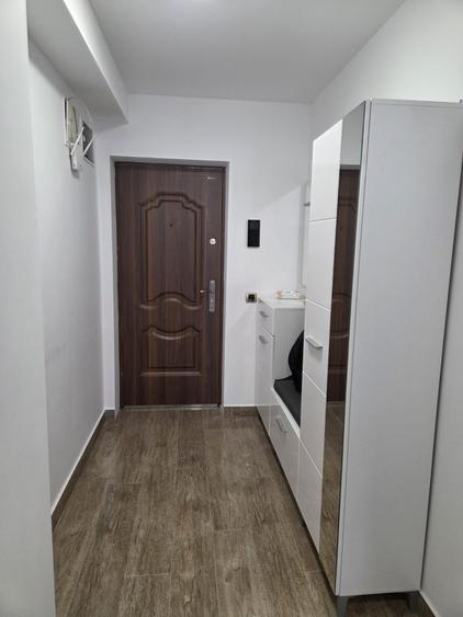 INCHIRIERE APARTAMENT 3 CAMERE