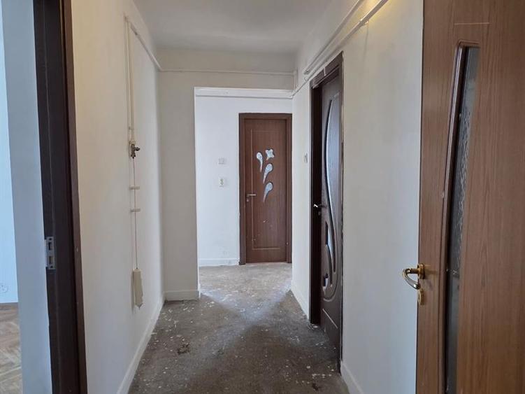 Apartament 3 camere, decomandat, Zona Orizont, 70 mp, Liber imediat