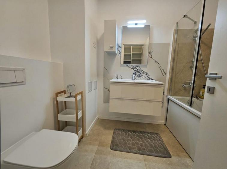 Apartament spatios 4 camere, curte proprie, MRS RESIDENCE, Baneasa