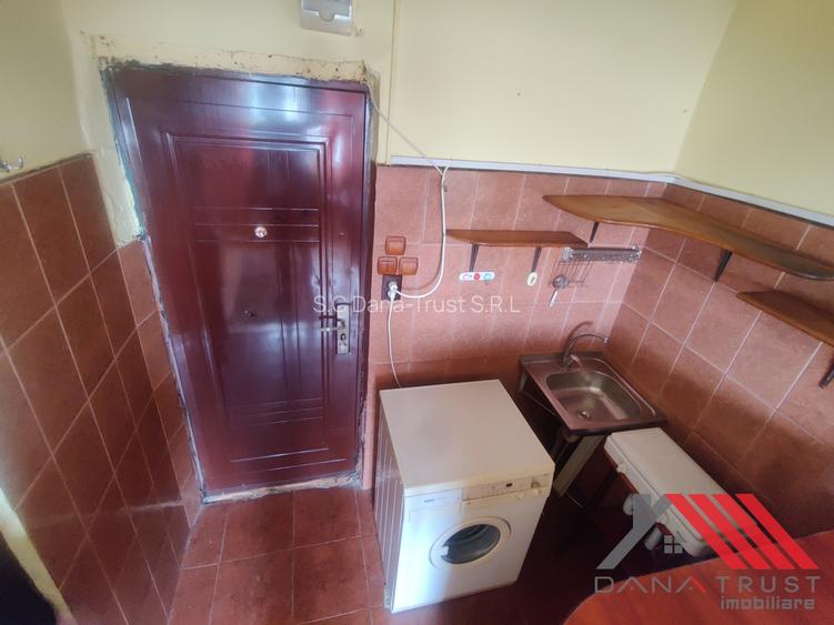 Complexul Studentesc - Garsoniera  17 mp - 170 euro - 7